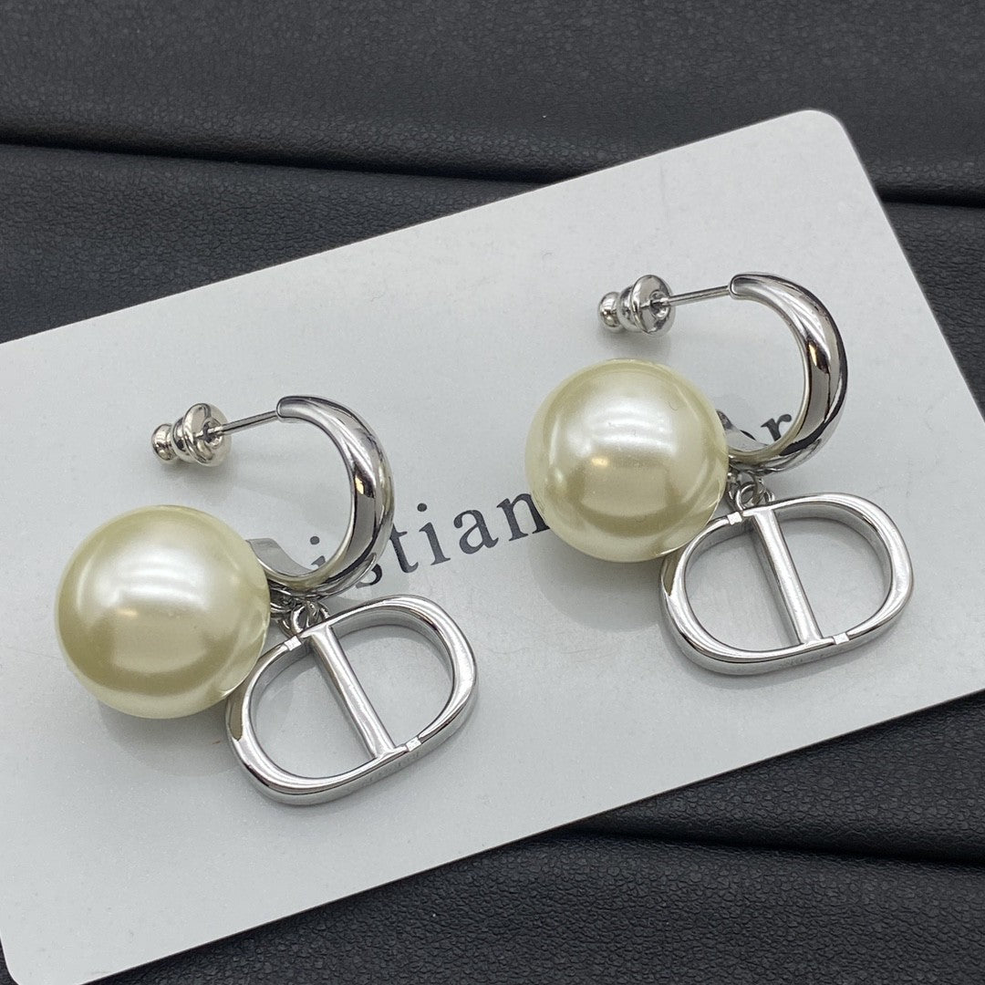 DEM275 New Arrive Fashion  Hot Sale  with Pearl Earring  for Woman Jewelry To Choose