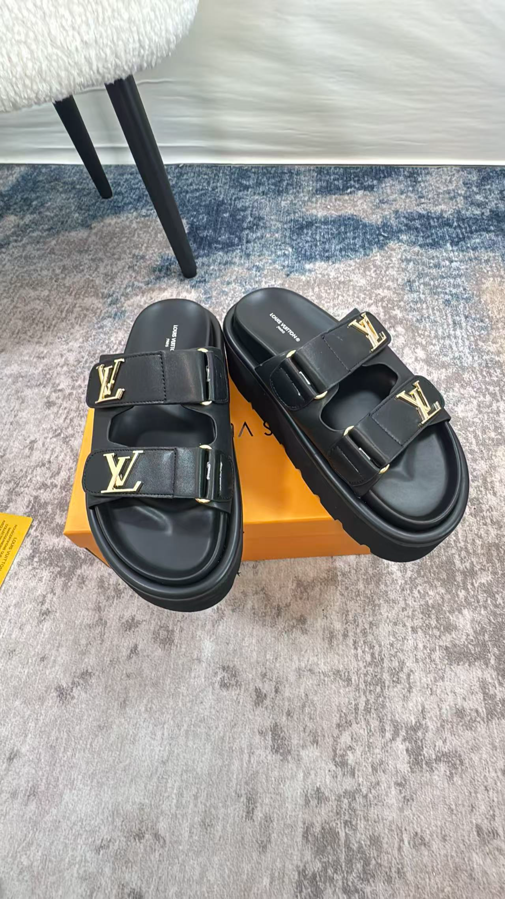 LEM502 New arrive fashion black white shose for woman beautiful Slippers gift to choose