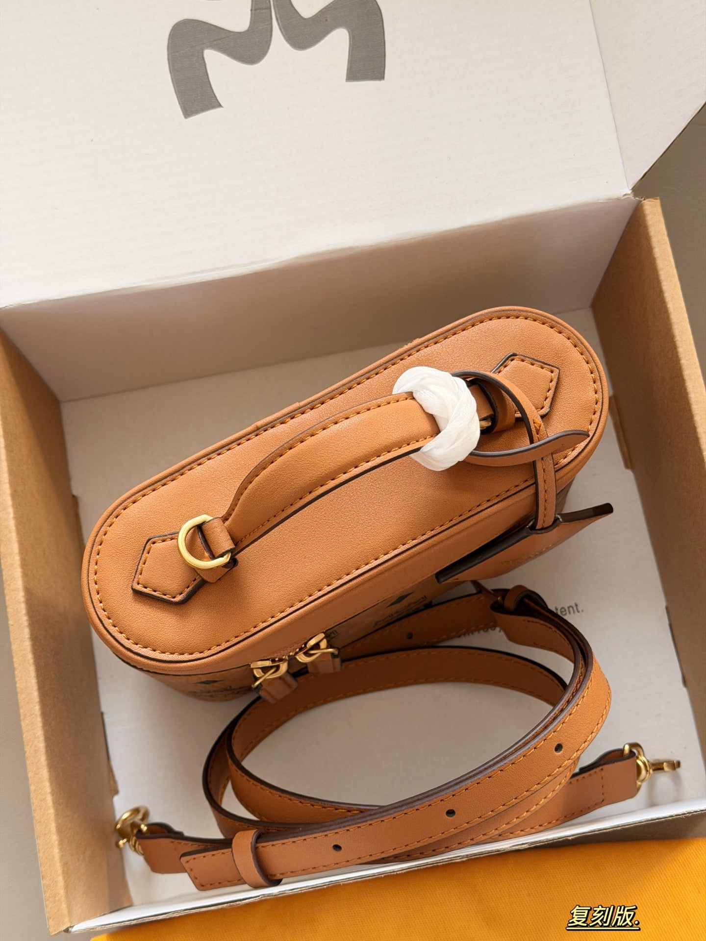 DEM300 New arrive fashion Makeup bag pink brown bag for woman beautiful gift to choose gift 19*12cm