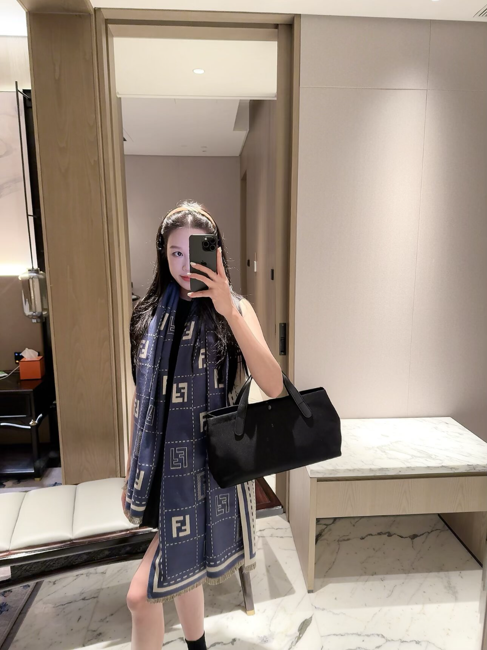 FEM31 new arrive  Hot sale brown black blue grey khaki color fashion beautiful  scarf  for woman gift  to choose