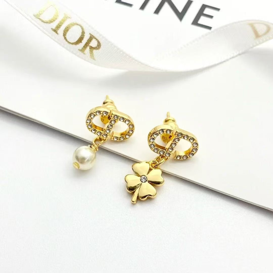 DEM271 New Arrive Fashion  Hot Sale  with Diamond Pearl Earring  for Woman Jewelry To Choose