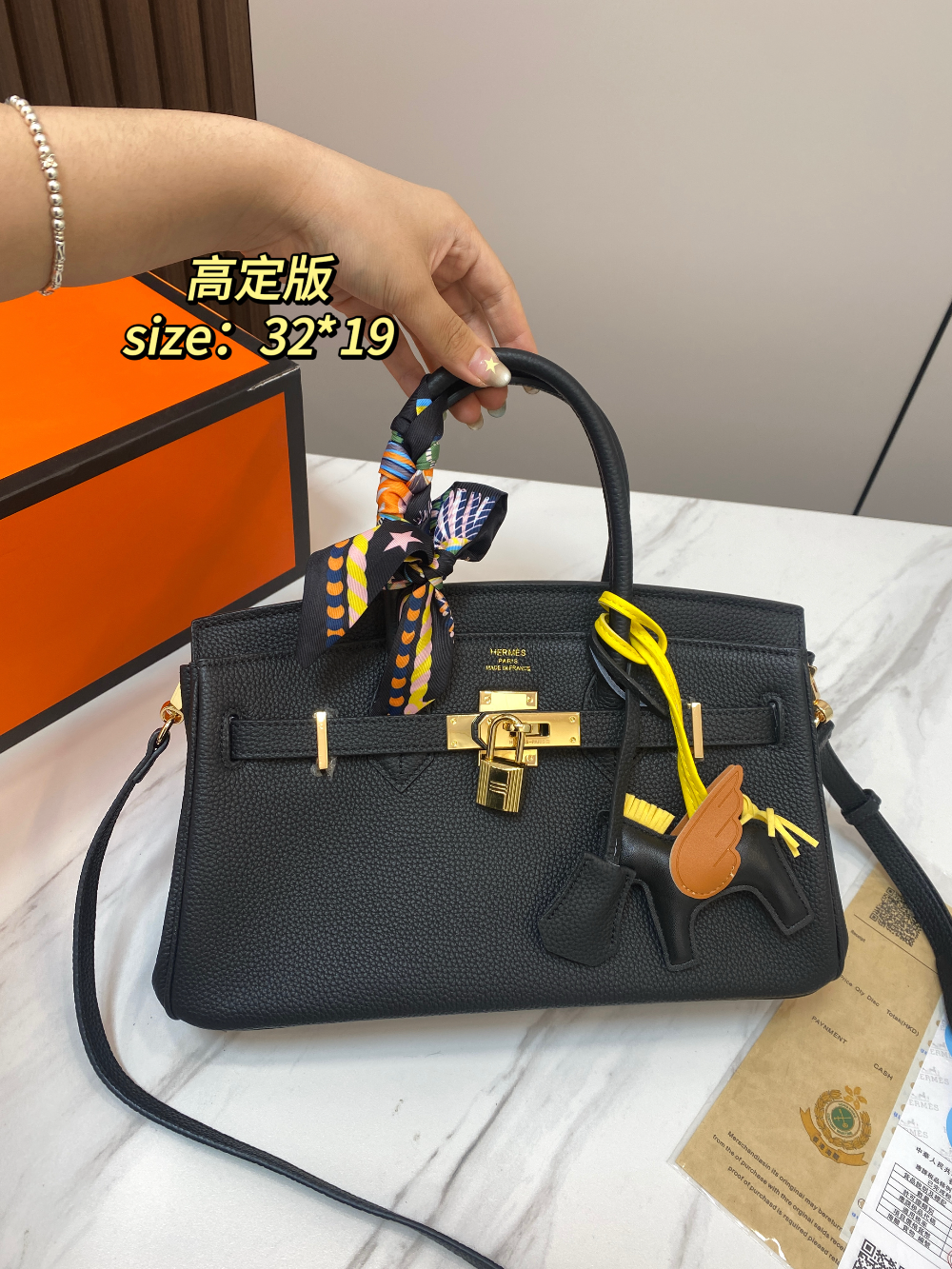 HEM120 New arrive fashion black white pink Ivory red brown Tan bag for woman hands bag beautiful gift to choose gift 32*19cm