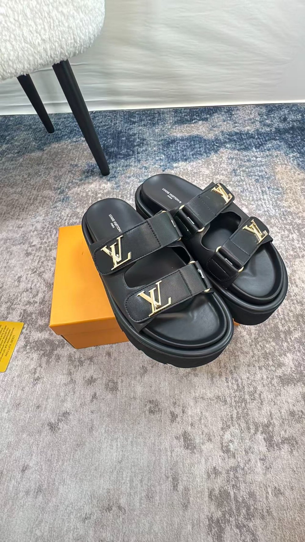 LEM502 New arrive fashion black white shose for woman beautiful Slippers gift to choose