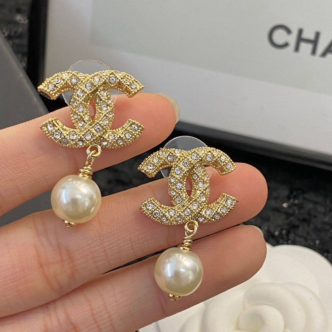 CEM224 New Arrive Fashion  Hot Sale  with Full Diamond Earring  for Woman Jewelry To Choose Gift