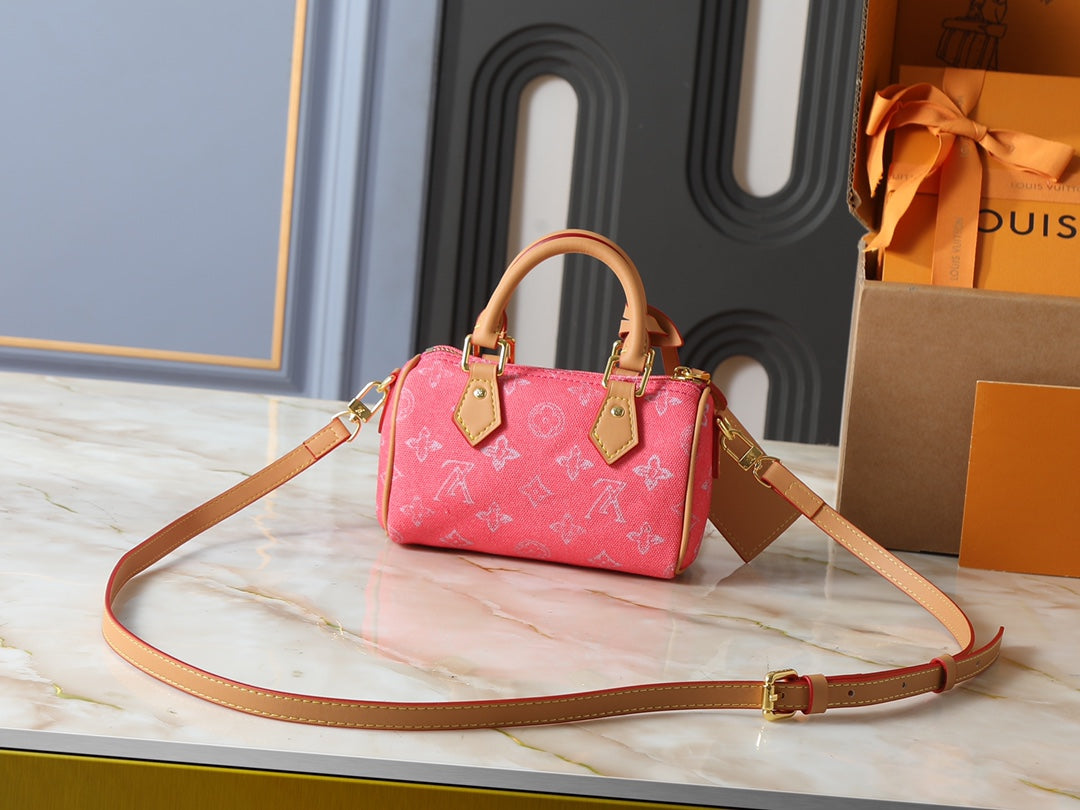 LEM45 New arrive fashion bag for woman beautiful gift to choose gift 16x10x7.5cm