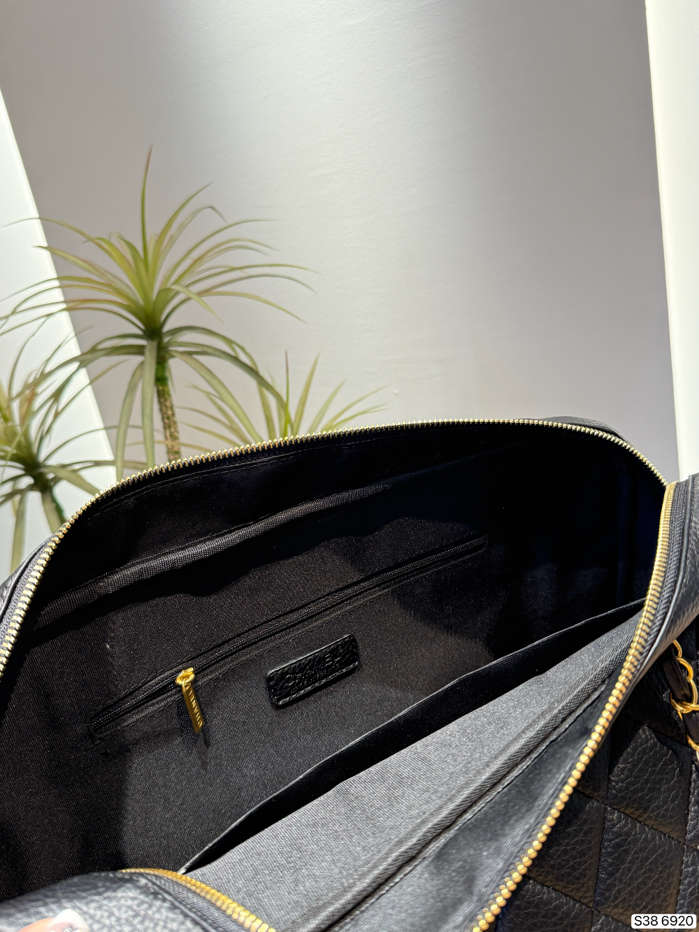 CEM296 New arrive fashion black bag for woman hands bag beautiful gift to choose gift 40*27cm