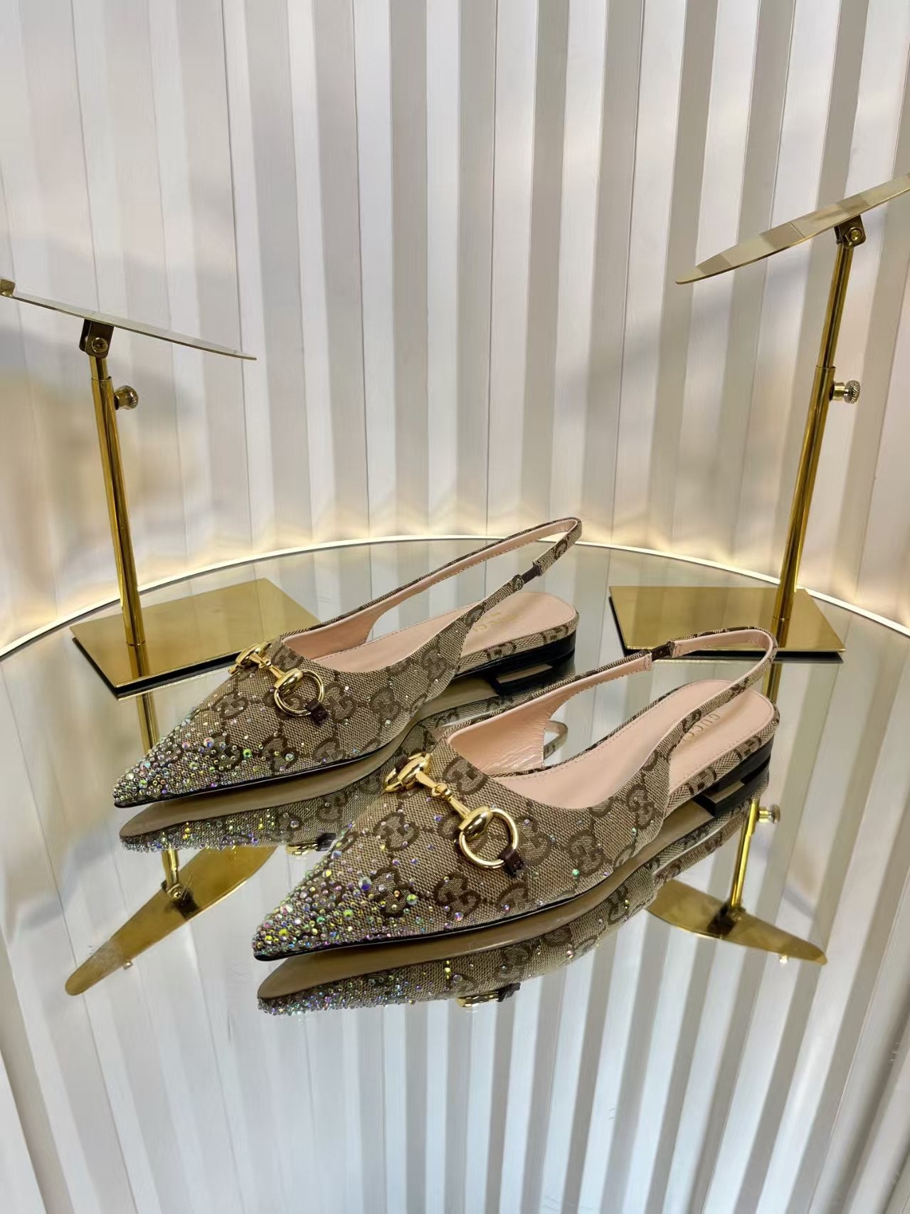 GEM138 Wholesale Outdoor Women men Shoes Famous Designer Brand Female Casual shoes Fashion for Lady