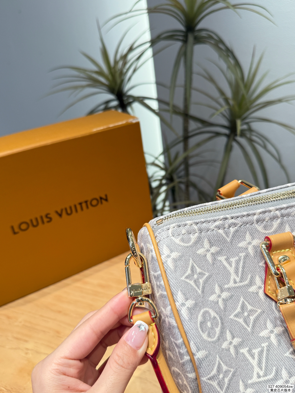 LEM483 New arrive fashion silver-gray bag for woman hands bag beautiful gift to choose gift 30×21×17cm