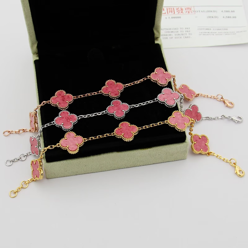 VAEM22 New trendy four-leaf collar chain bracelet personalized luxury high-end accessory available as a gift option