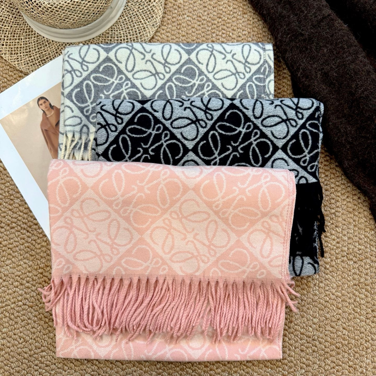 WEM01 luxury Designer Cashmere Scarf Winter Women Long Scarf Quality Headband Fashion Men brand Scarves Classic Printed Check Big Plaid Shawls Soft comfortable gift 65*180CM