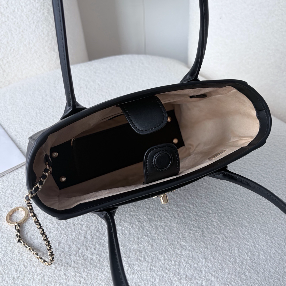 CEM503 New arrive fashion black bag for woman hands bag beautiful gift to choose gift 24.5*20*10cm