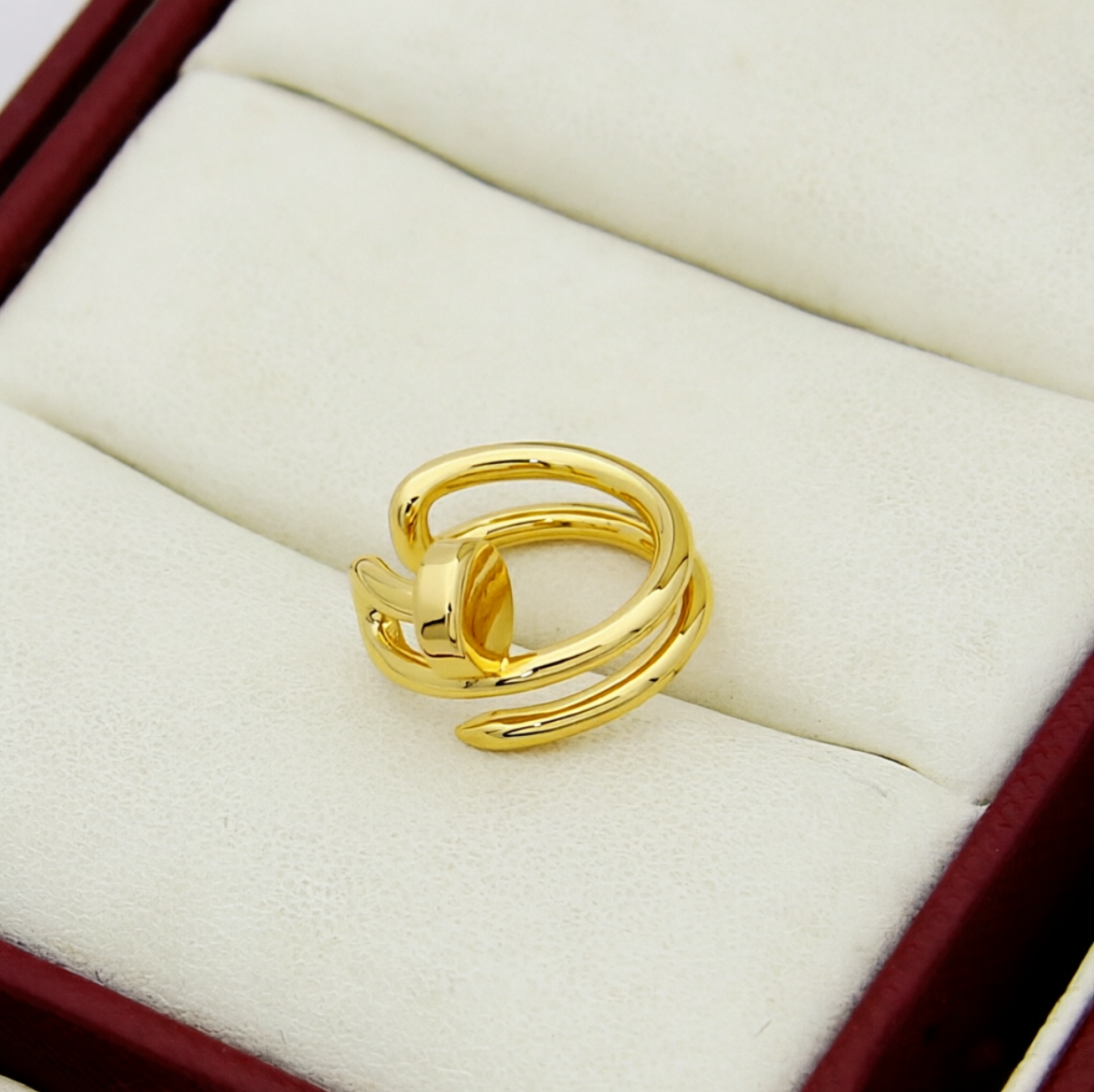 CREM227  Hot Sale Fashion Love Rings for Women Men Jewelry Couples Cubic Zirconia Wedding Rings Bague Femme