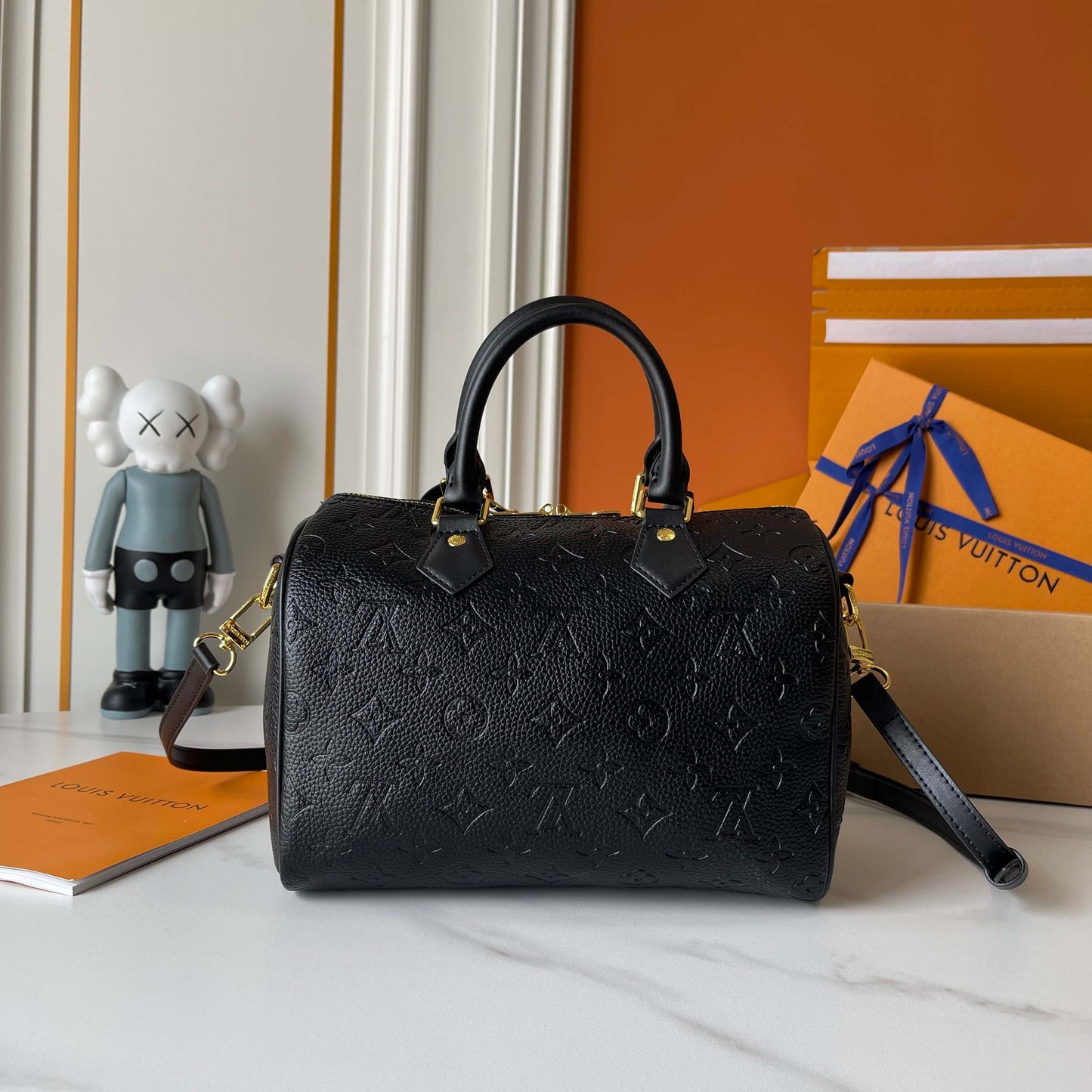 LEM106 New arrive fashion black color bag for woman beautiful gift to choose gift size to choose 21×14×6cm
