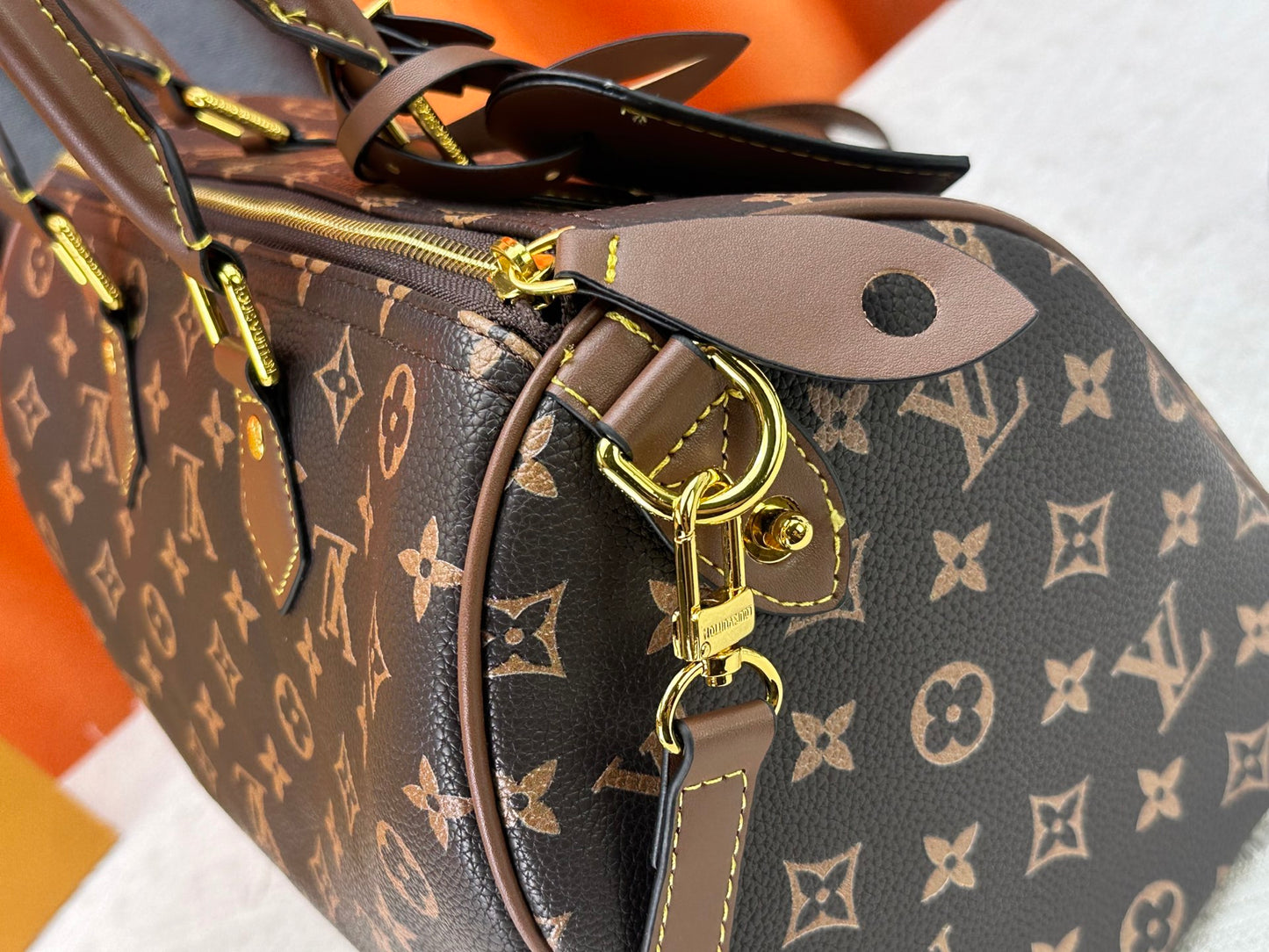 LEM291 designer bag free shipping Light luxury genuine leather High quality casual Boston bag versatile classic vintage handbag for woman 25cm