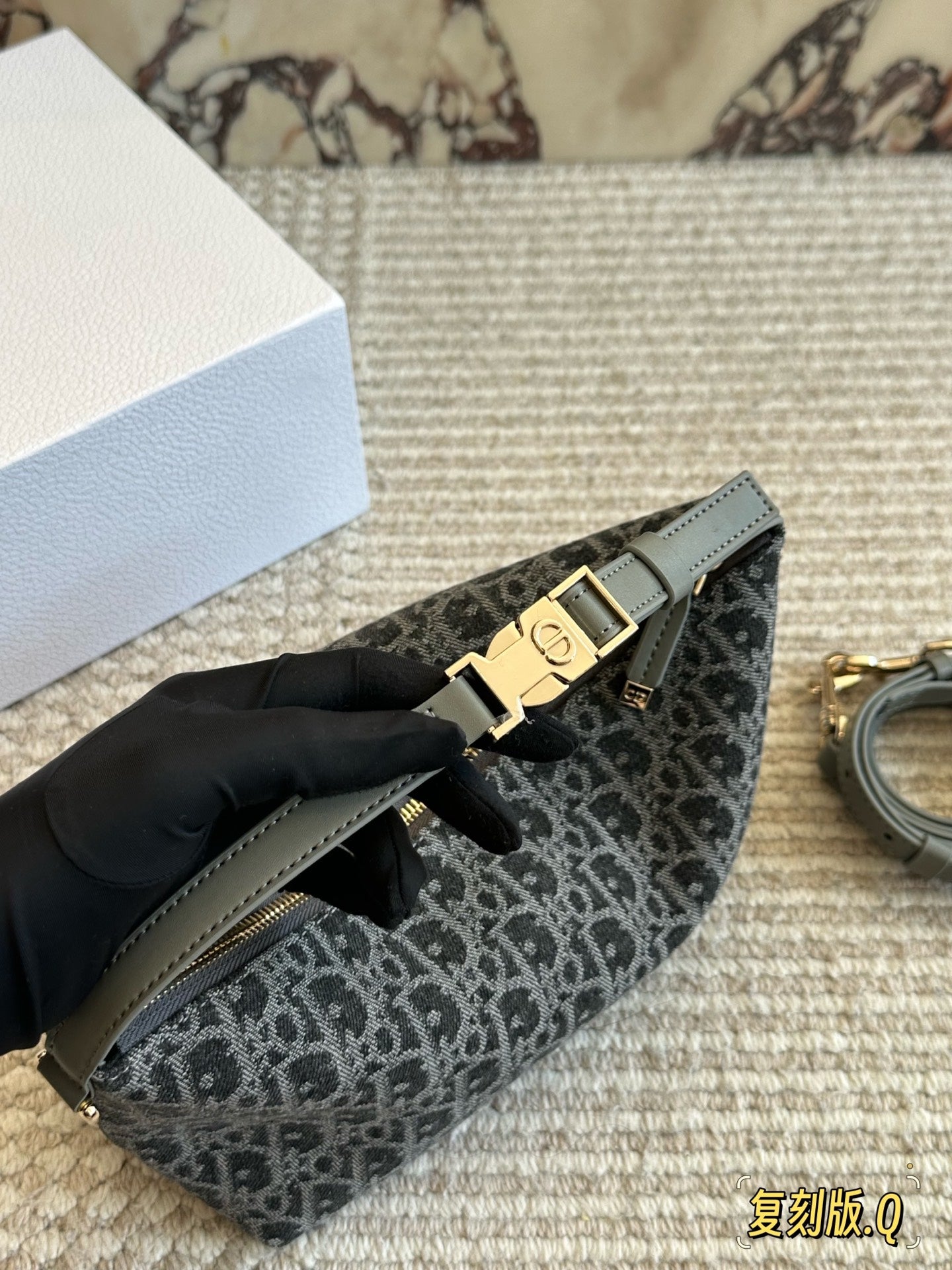 DEM235 New Arrive Hot Sale Black design  Fashion Bag It Come with Box