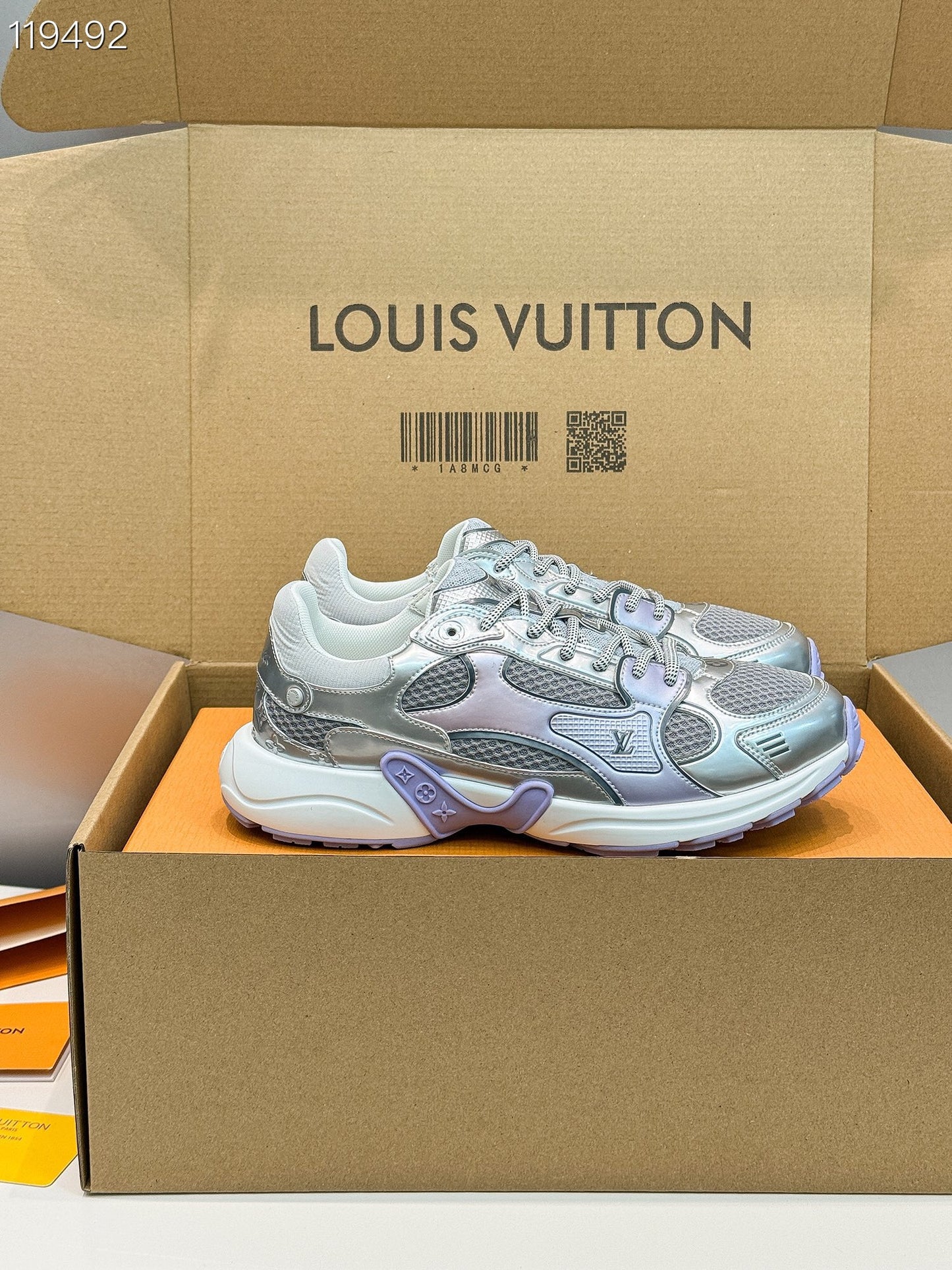 LEM260 designer shoes for running shoes men women Triple Black White shoes