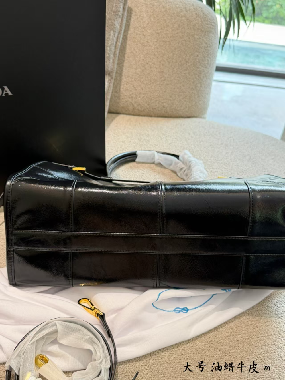 PEM601 New arrive fashion black color  bag for woman beautiful gift to choose gift size to choose 2 size