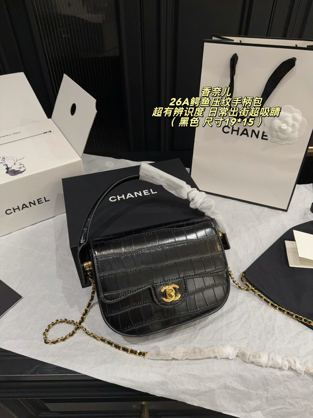 CEM302 New arrive fashion black red green bag for woman hands bag beautiful gift to choose gift 19*15cm