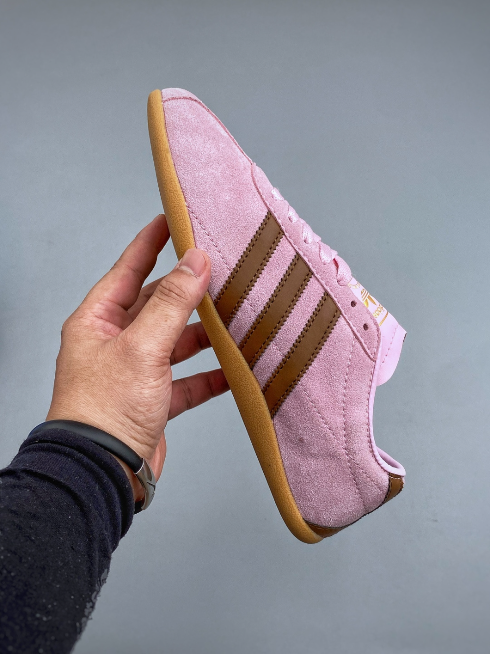 ADEM06 Womens Shoes Fashion Female Luxury Designer Red Pink  Ladies shoes Comfortable versatile classic casual sports shoes size 36-40