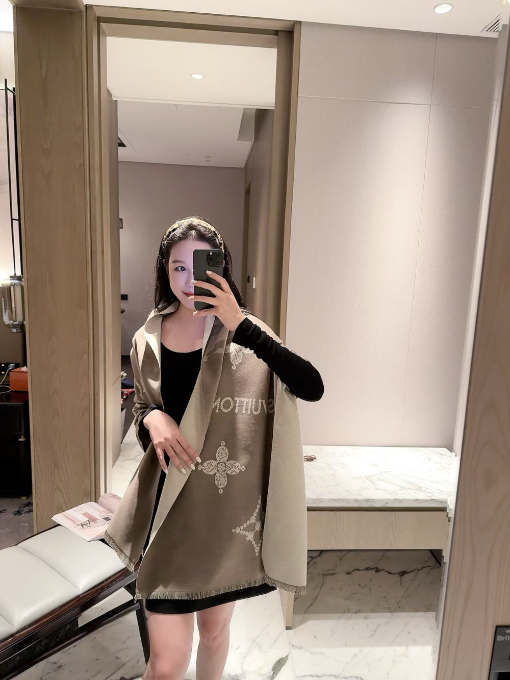 LEM616 new arrive  Hot sale brown black blue grey red color fashion beautiful  scarf  for woman gift  to choose