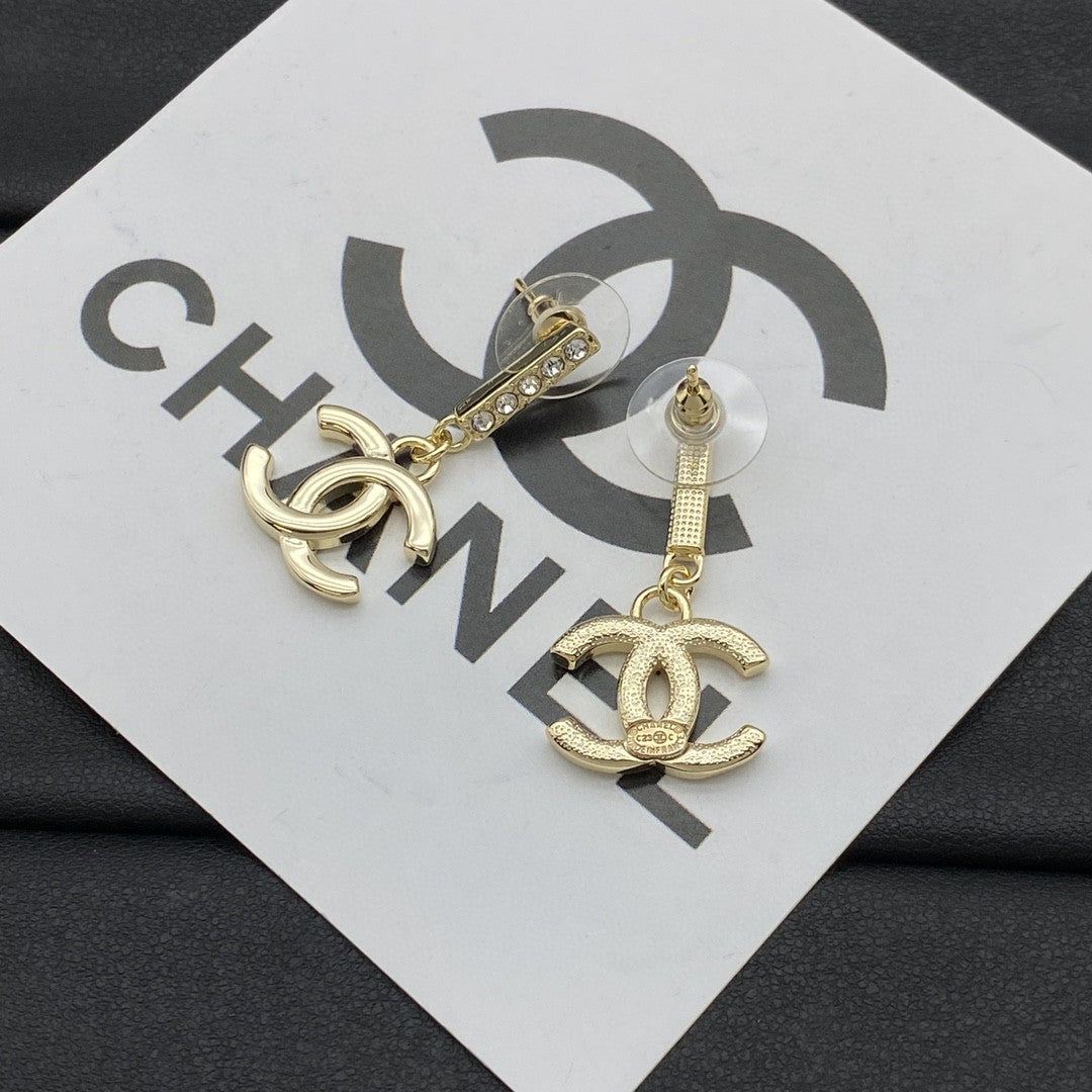 CEM214 New Arrive Fashion  Hot Sale  with Diamond Earring  for Woman Jewelry To Choose Gift