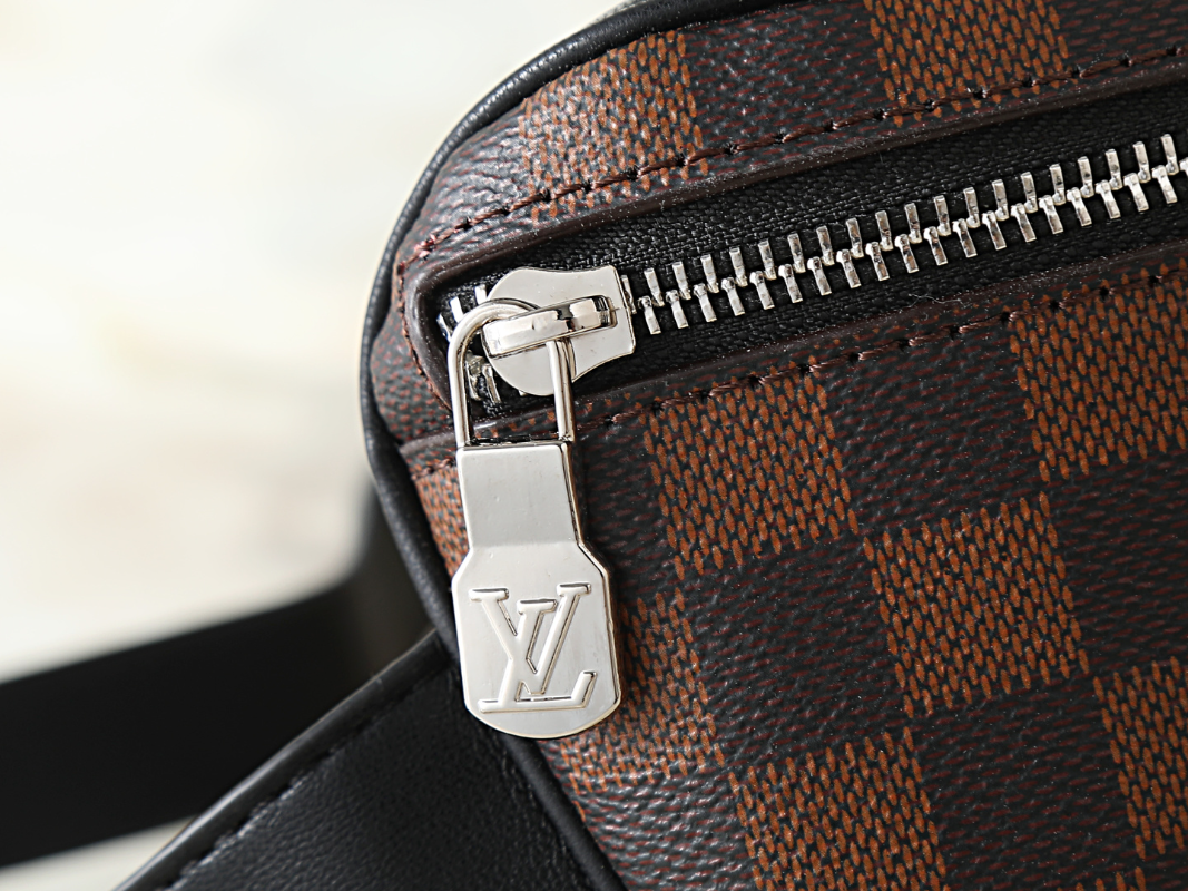 LEM405 New arrive fashion bag for woman men  beautiful gift to choose gift 26.0 x 13.0 x 7.0 cm