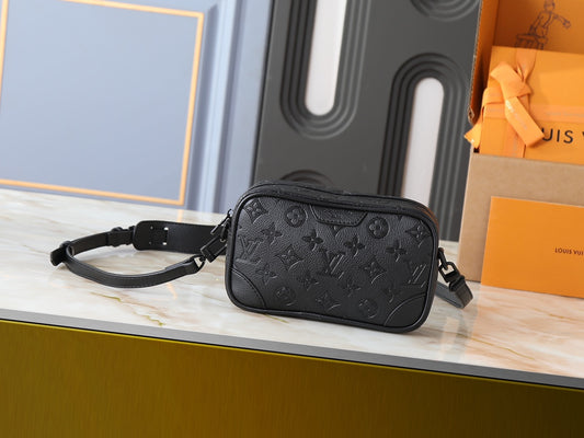 LEM334 Hot sale fashion black bag for woman men  beautiful gift  big size 20*13*6.5cm