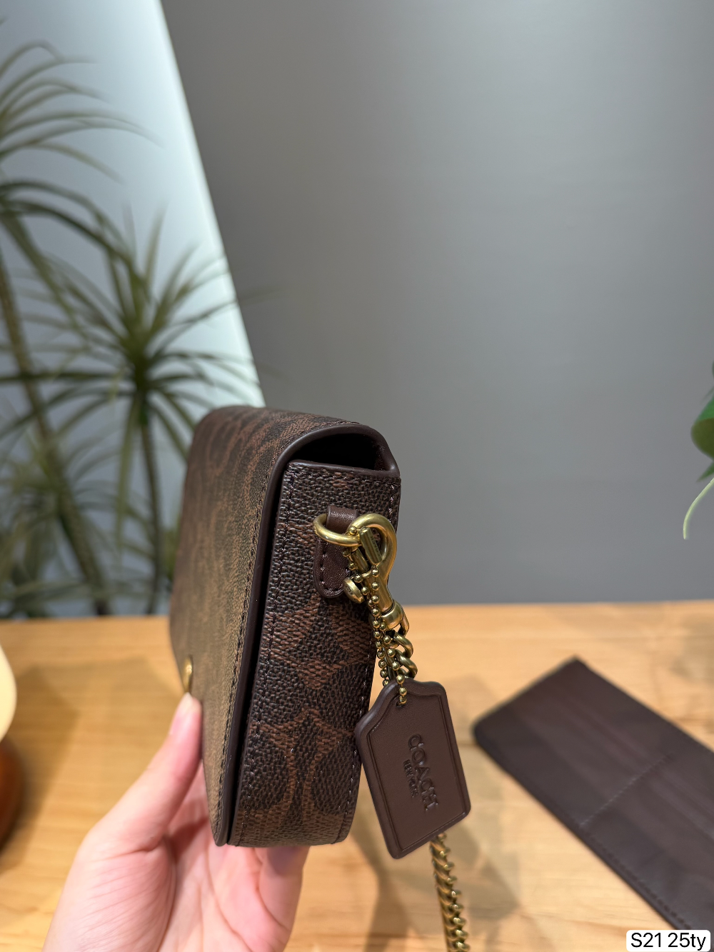 COEM14 New arrive fashion brown color bag for woman beautiful gift to choose size 21*12cm