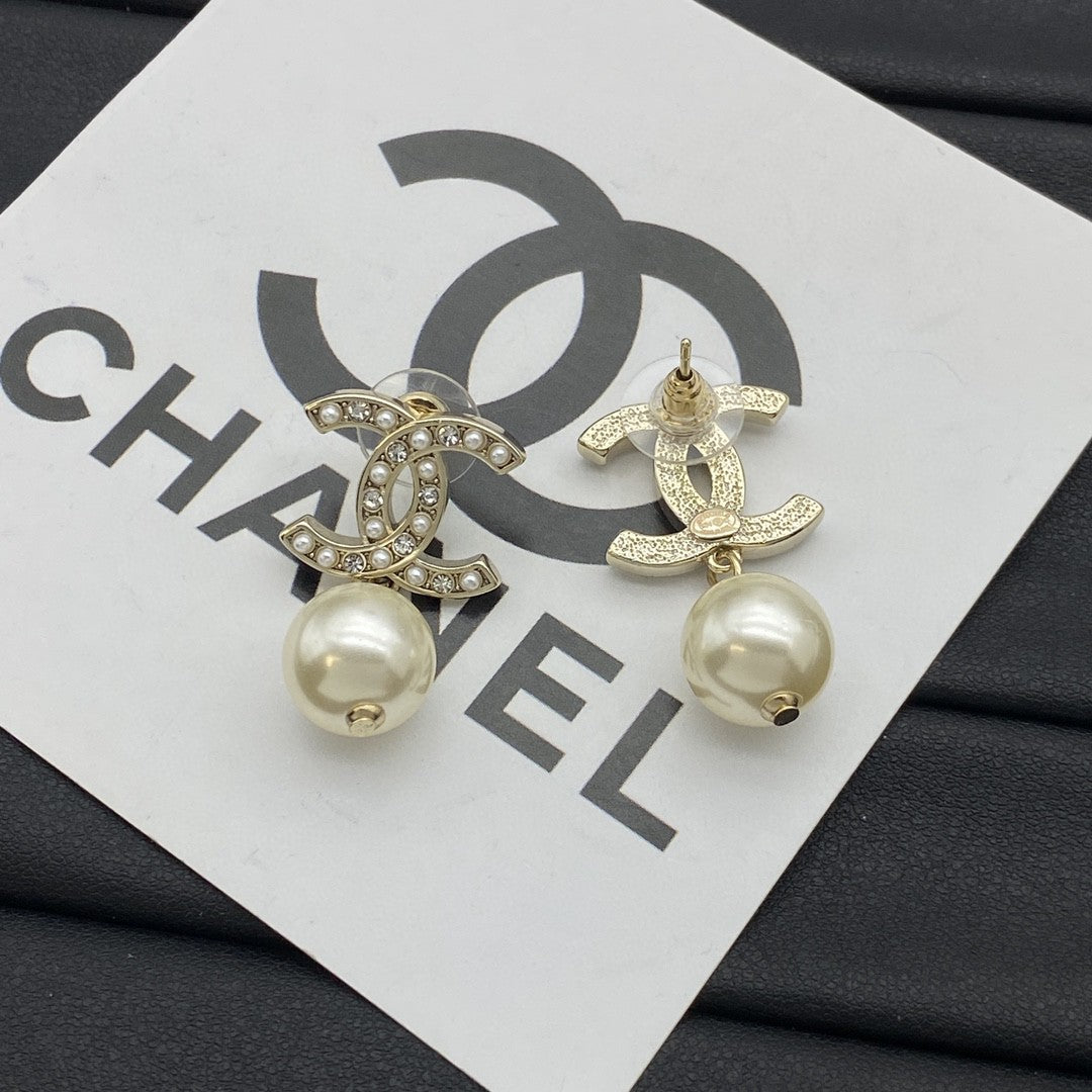 CEM218 New Arrive Fashion  Hot Sale  with Diamond Pearl Earring  for Woman Jewelry To Choose Gift