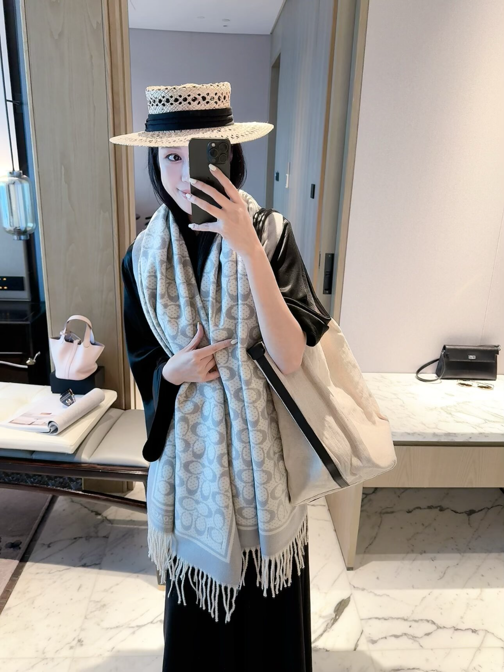 COEM18 new arrive  Hot sale grey black color fashion beautiful  scarf  for woman gift  to choose