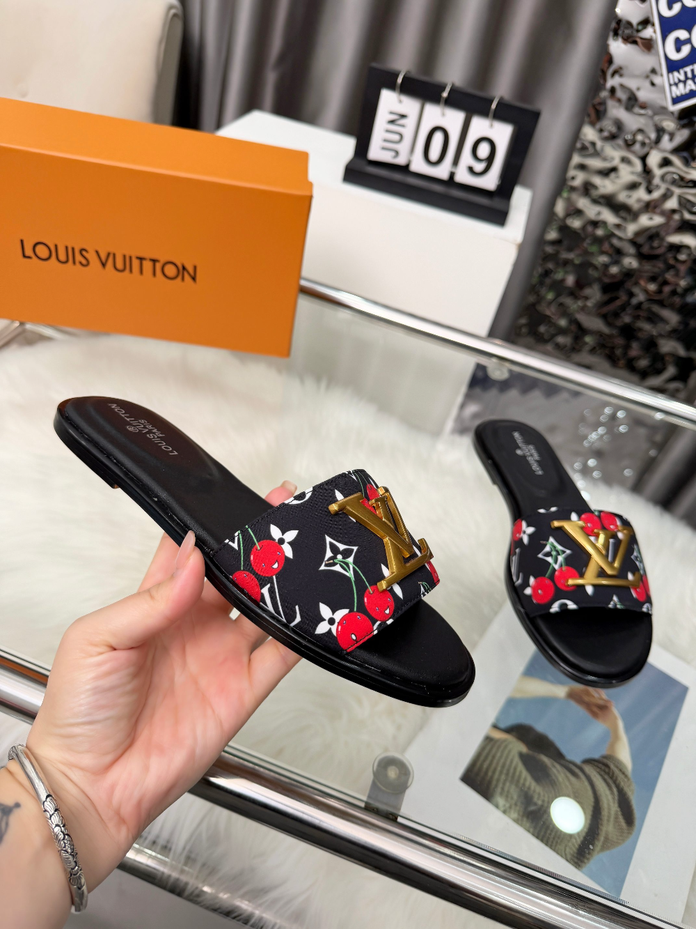 LEM535 New arrive fashion black brown blue shose for woman beautiful Slippers gift to choose