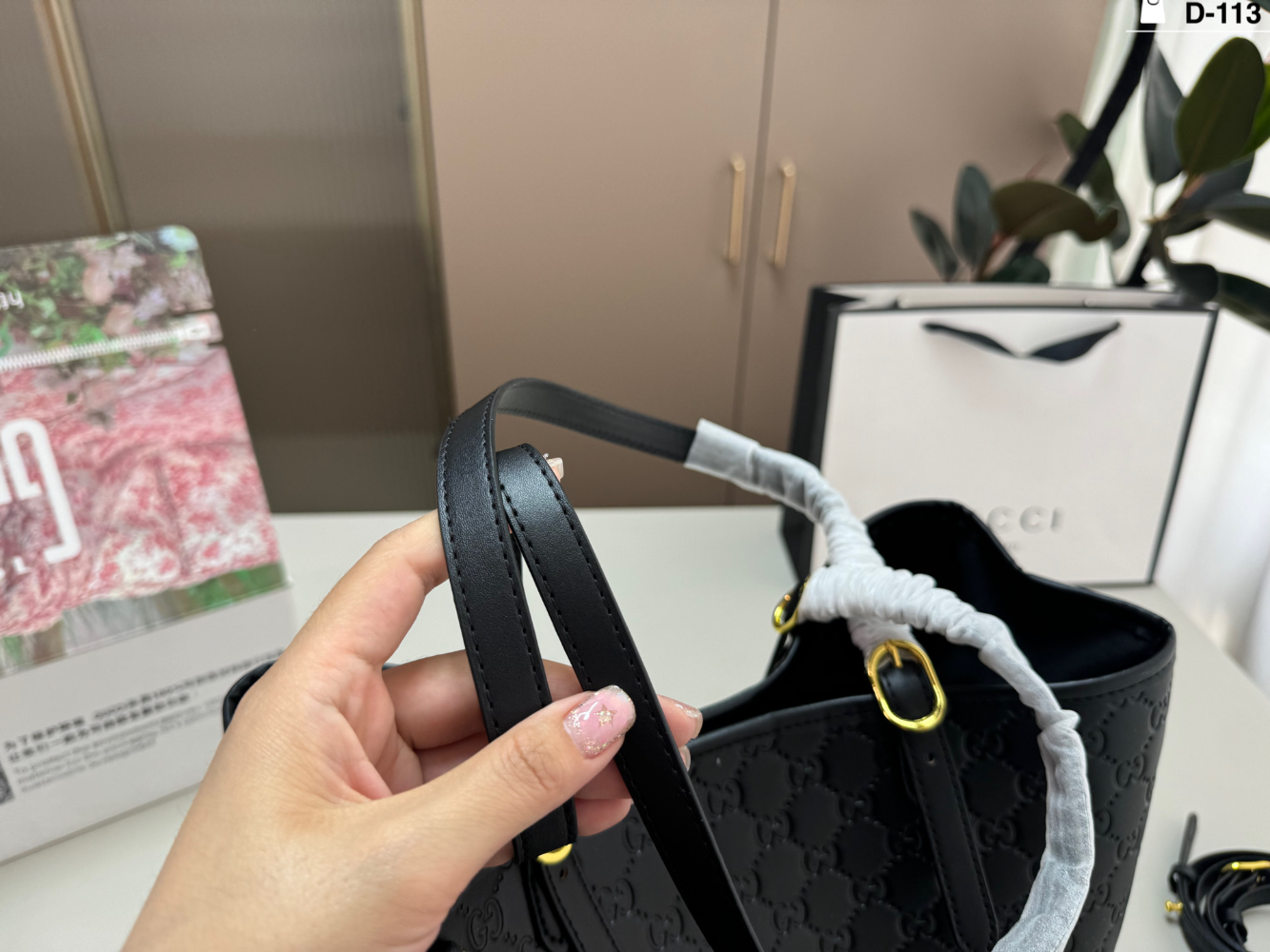 GEM160 New fashionable design ladies' handbag excellent gift options ideal choice for giving as a present 39×26cm