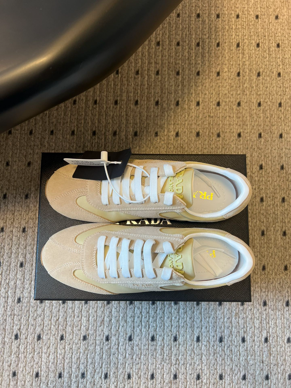 PEM06  New multi-color selection of casual shoes Lightweight and versatile suitable for both work and sports High-quality