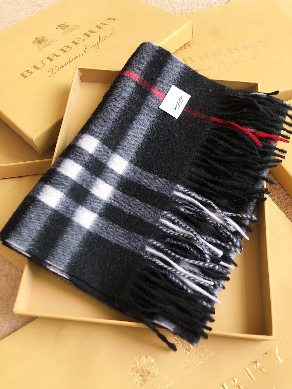 BUEM55 new arrive  Hot sale black pink brown color fashion beautiful  scarf  for woman gift  to choose 130*180