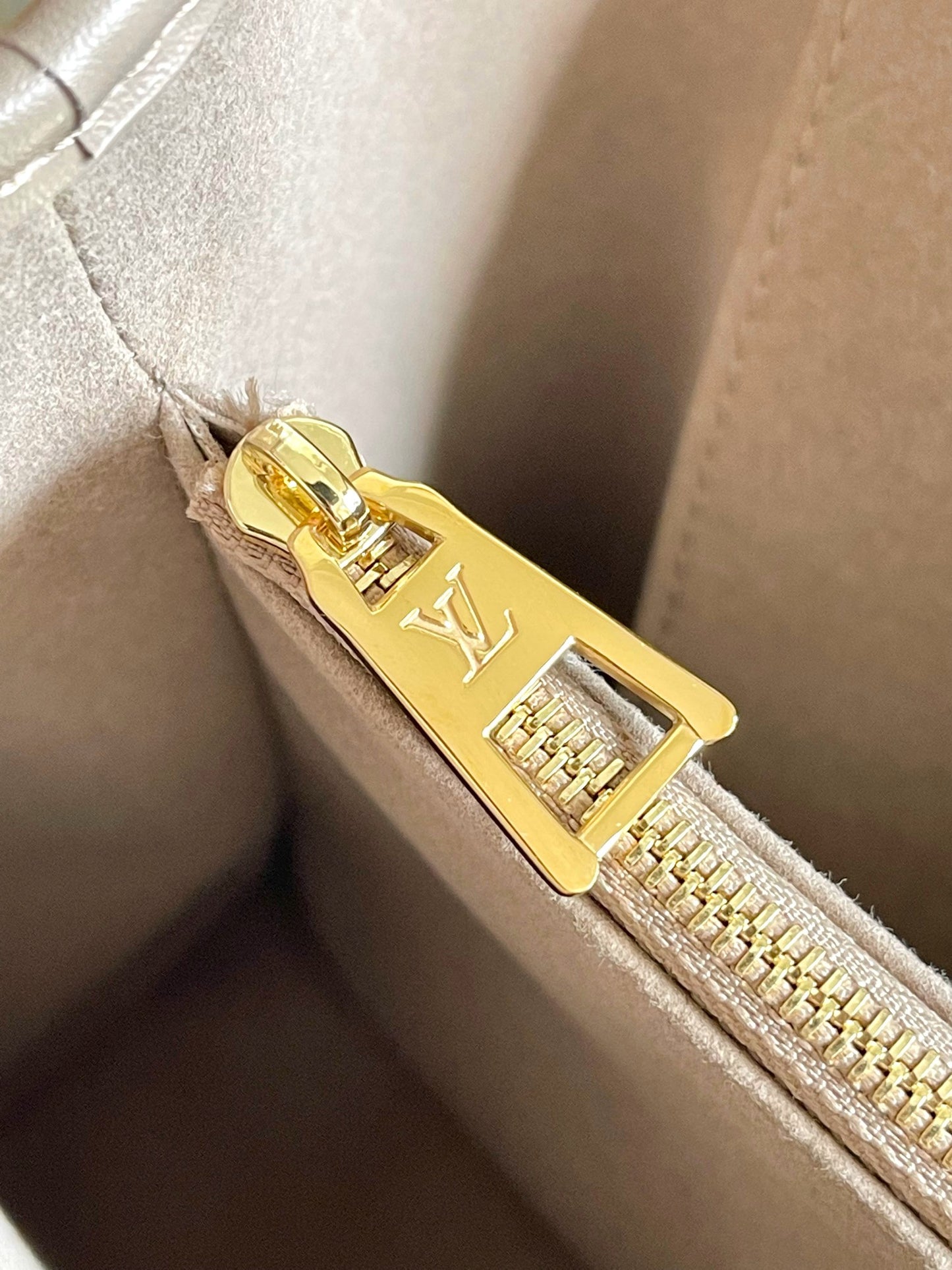 LEM360 Original Top-grade original single-layer leather New Genuine Leather Women's Crossbody Stewardess two size