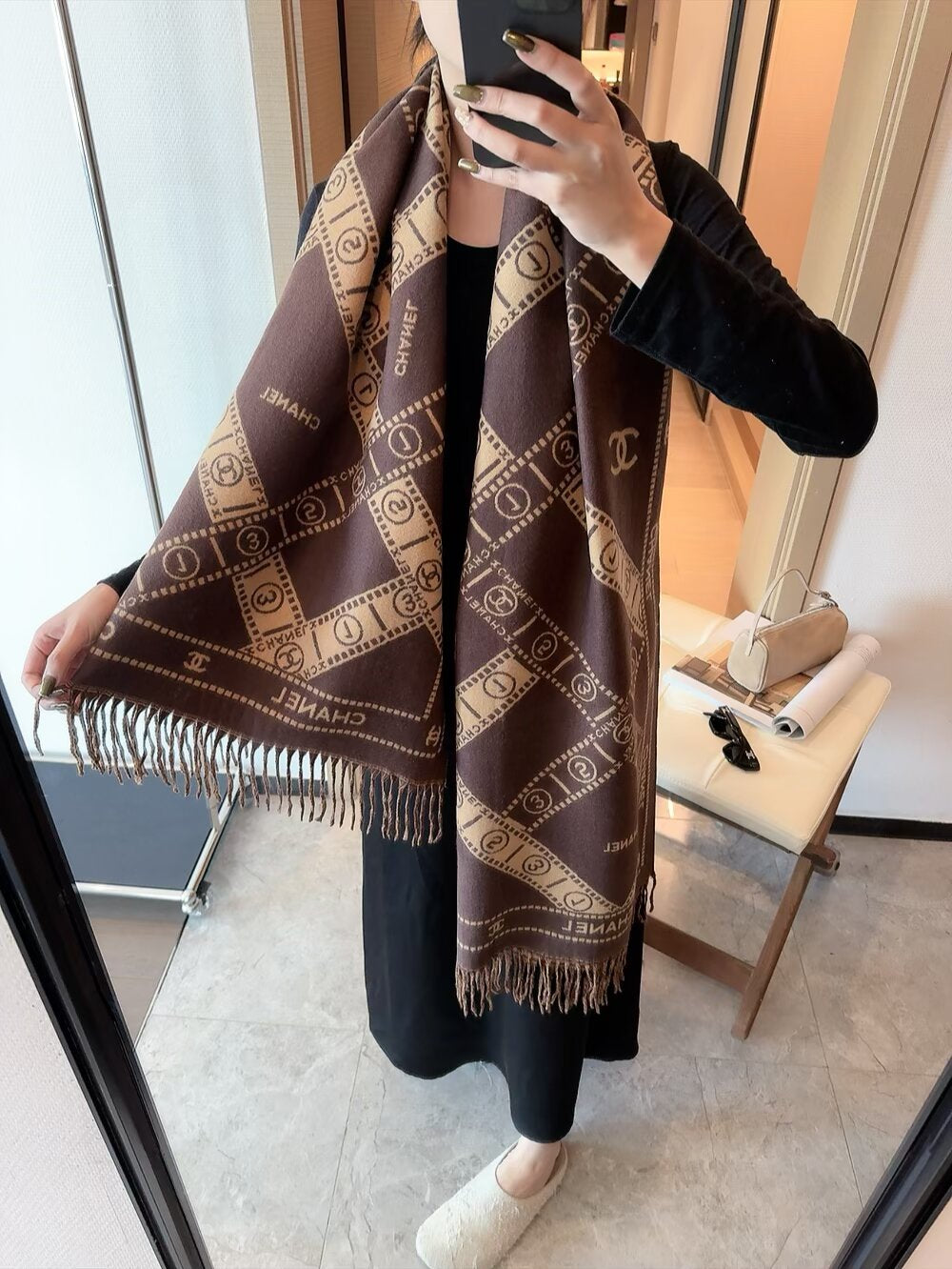 CEM186 Scarf Designer Classic Plaid Women Man Designer Scarf 100% Cashmere Scarves For Winter Warm Womens and mens Long Wrs SIZE  65*200cm