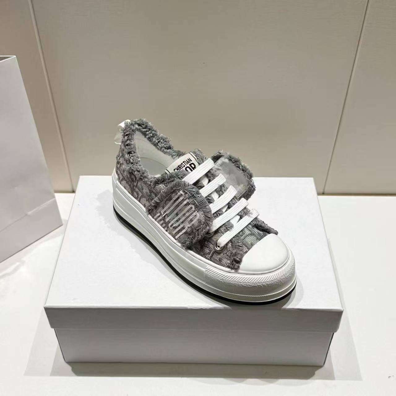 DEM231 esigner shoes sneakers designer shoes sneakers with box