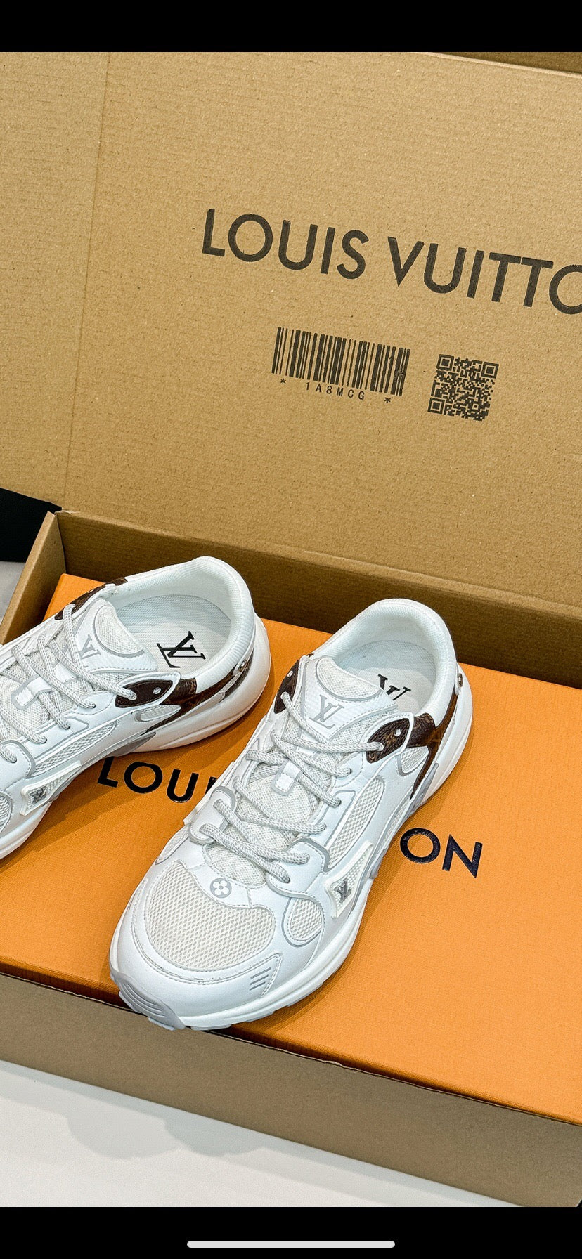 LEM260 designer shoes for running shoes men women Triple Black White shoes