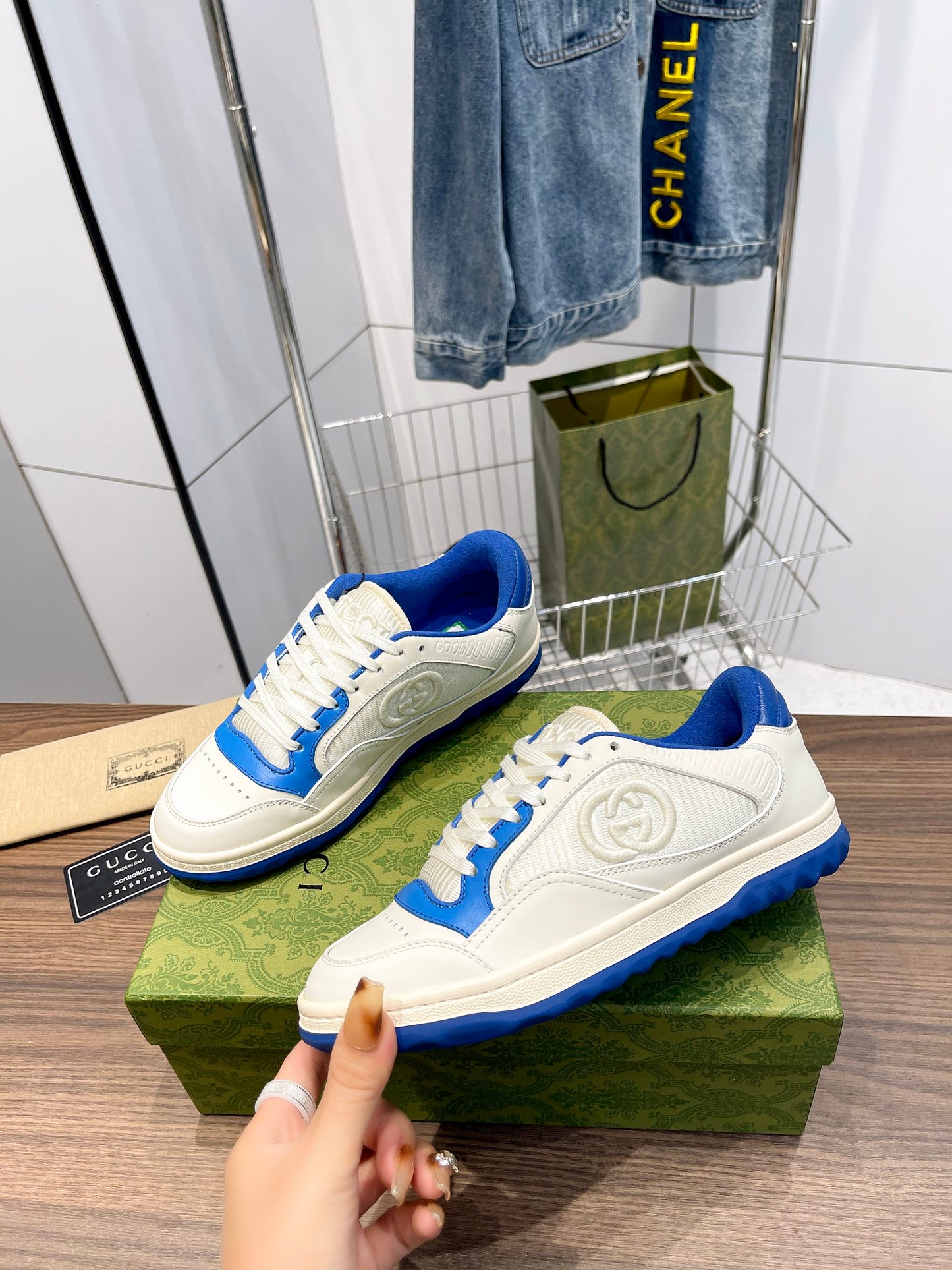 GEM115 Designer Casual shoes for Men flat sneakers lows skateboard shoe Triple black blue Active Laser fashion mens womens outdoor trainer