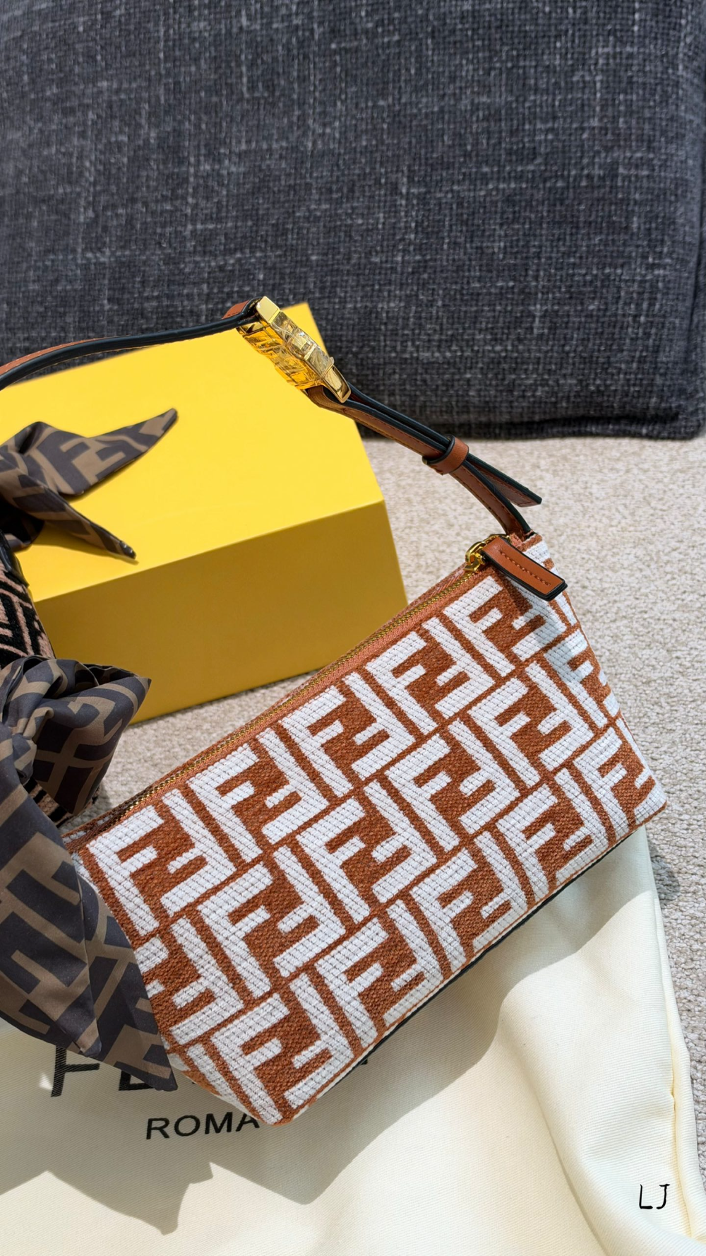 FEM37 New arrive fashion  white black pink orange dark brown green bag for woman hands bag beautiful gift to choose gift