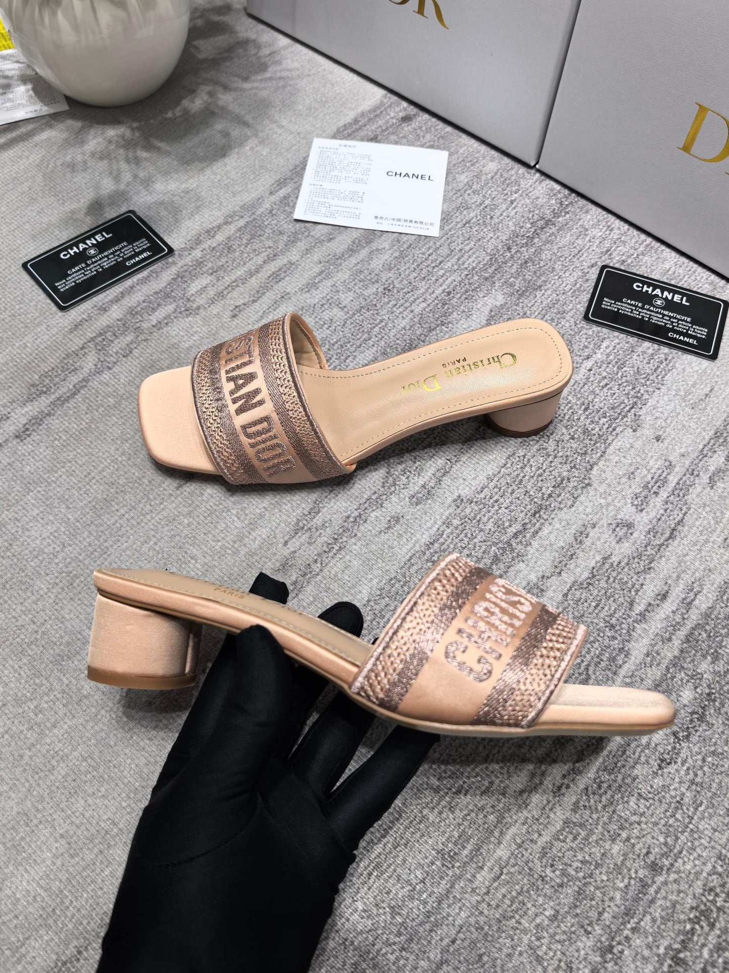 DEM308 New arrive fashion black and white  many color shose for woman beautiful Slippers gift to choose