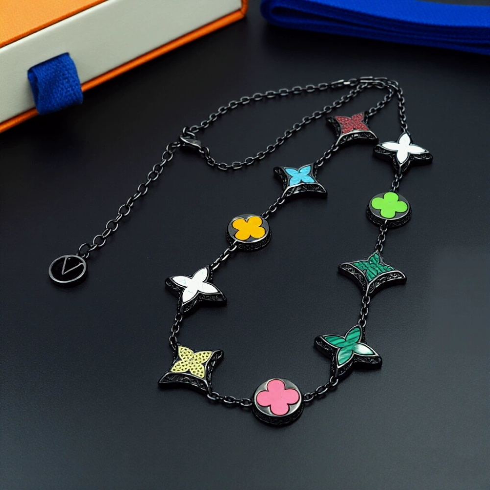 LEM468 New trendy multi-color four-leaf collar chain bracelet personalized luxury high-end accessory available as a gift option