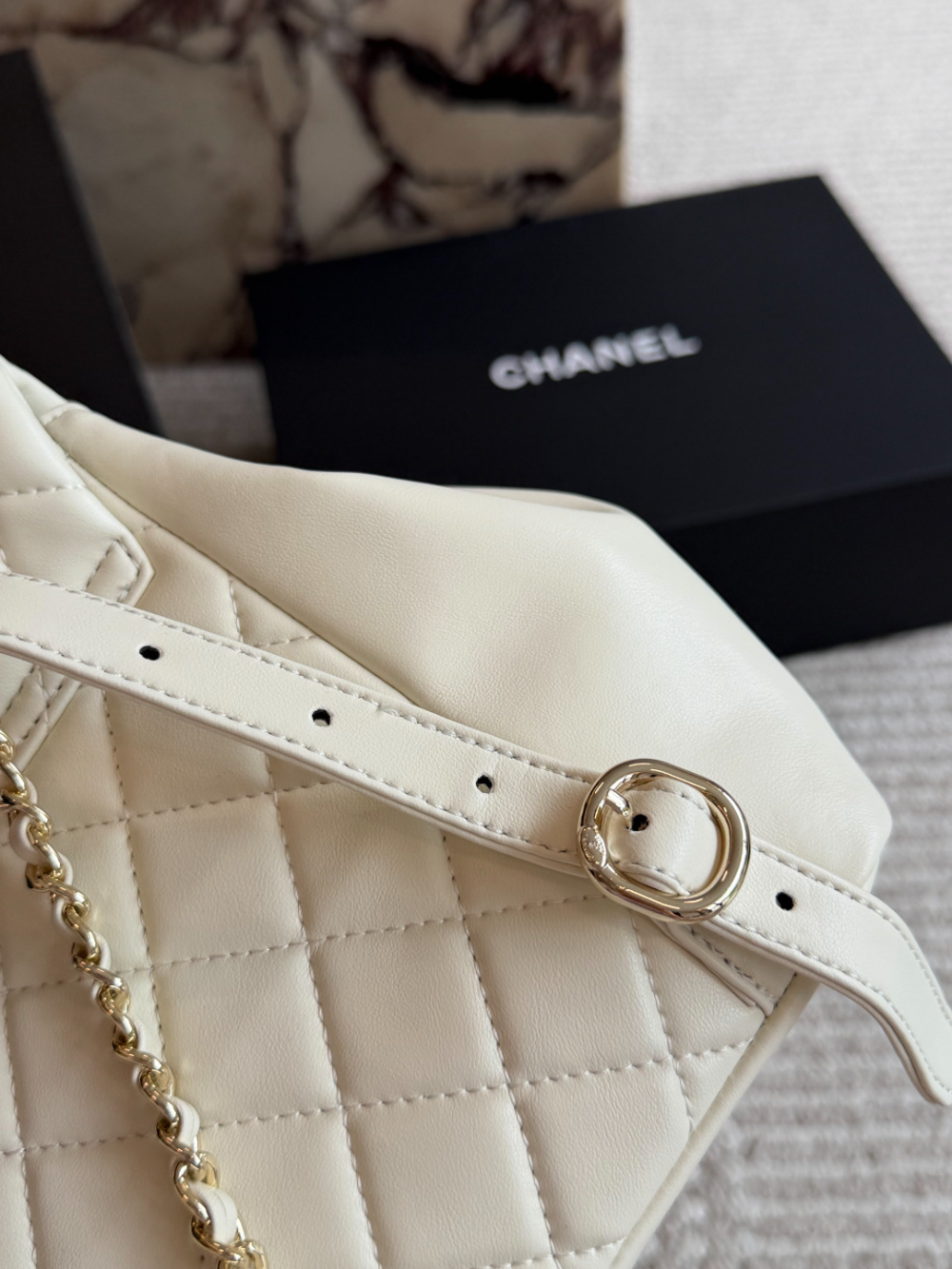 CEM300 New arrive fashion black white blue pink color bag for woman beautiful gift to choose gift 18*20cm