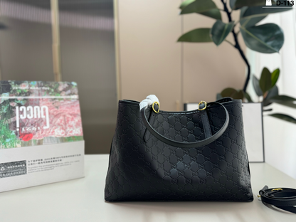 GEM160 New fashionable design ladies' handbag excellent gift options ideal choice for giving as a present 39×26cm
