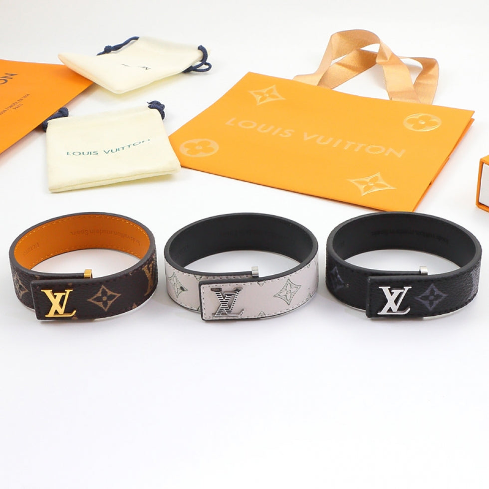 LEM342  New arrive Fashion Three-dimensional metal letter wristband bracelet couple accessories for woman