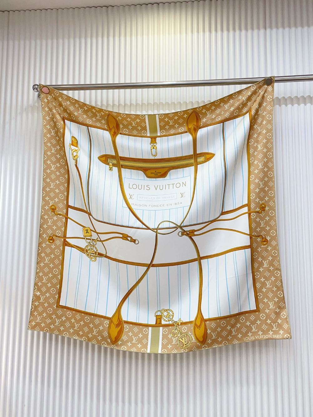 LEM440 New product launched selling well Khaki fashionable and exquisite scarf as a great gift option 90*90cm