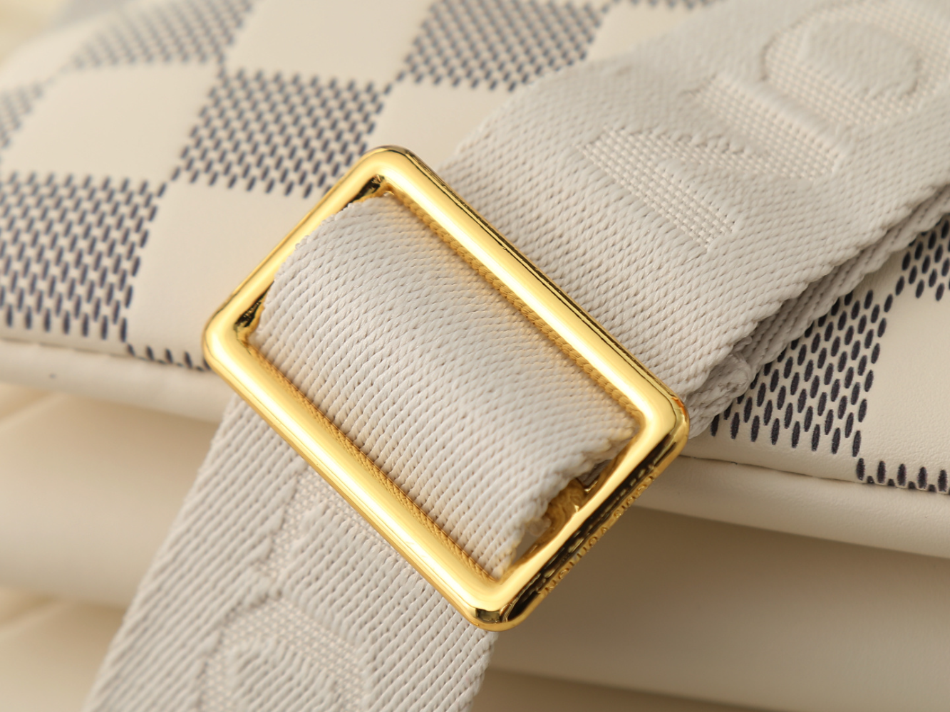 LEM504  New arrive fashion grayish white  bag for woman beautiful gift to choose gift size to choose 26 x 20 x 12CM
