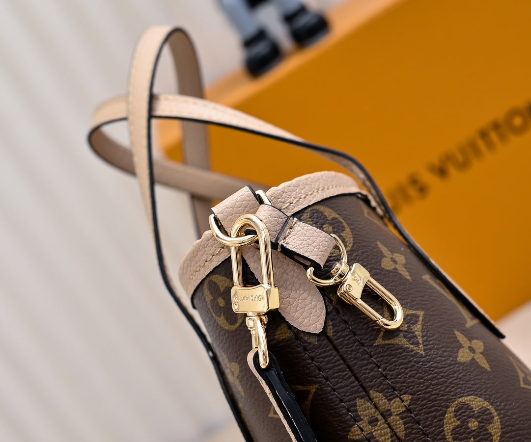 LEM368 New arrive fashion Travel design bag for woman beautiful gift to choose gift 24x14x9cm