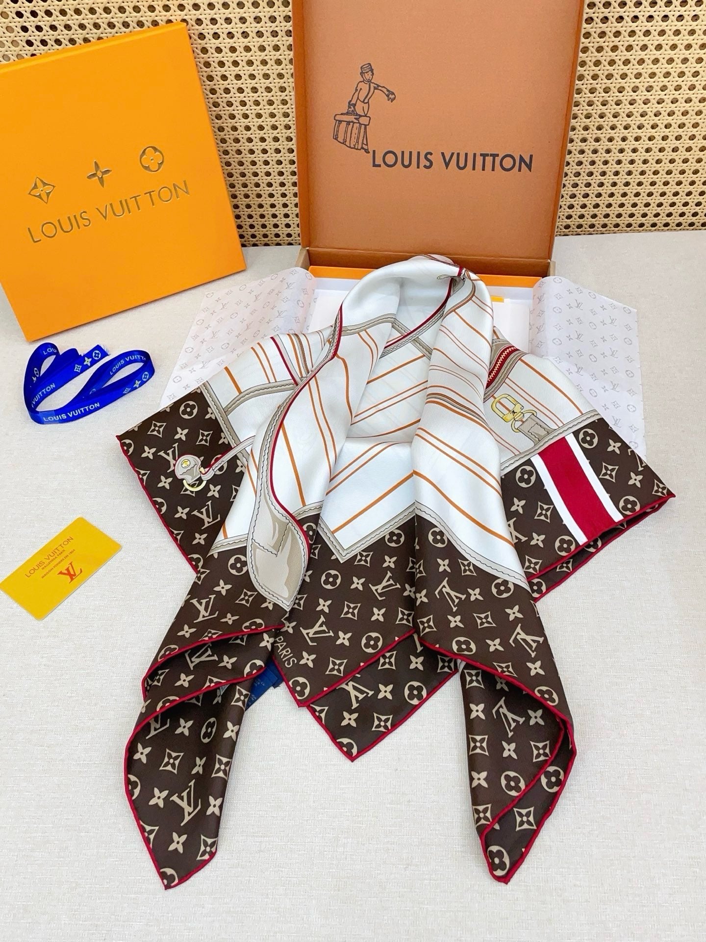 LEM441 new arrive Hot sale brown color fashion beautiful scarf for woman gift to choose size  90*90cm
