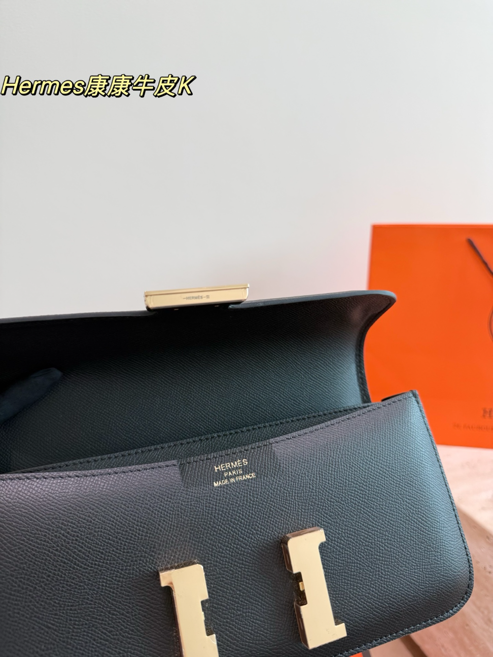 HEM109 New arrive fashion Black white brown blue green pink red khaki gray bag for woman hands bag beautiful gift to choose gift 27cm